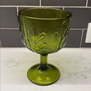 FTD 1975 Vintage Green Glass Oak Leaf Embossed Motif Pedestal Goblets,